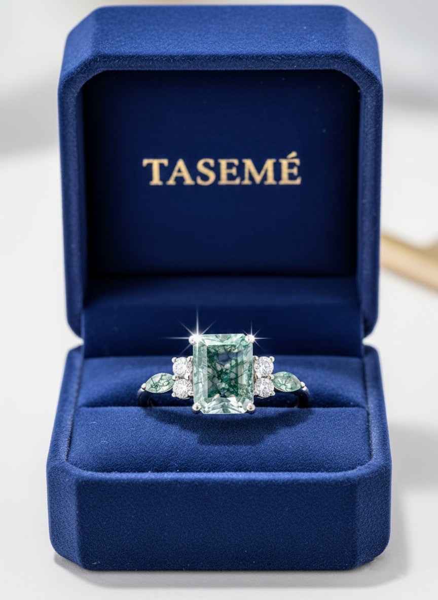 Sterling Silver Ring with Natural Agate & Clear Stones